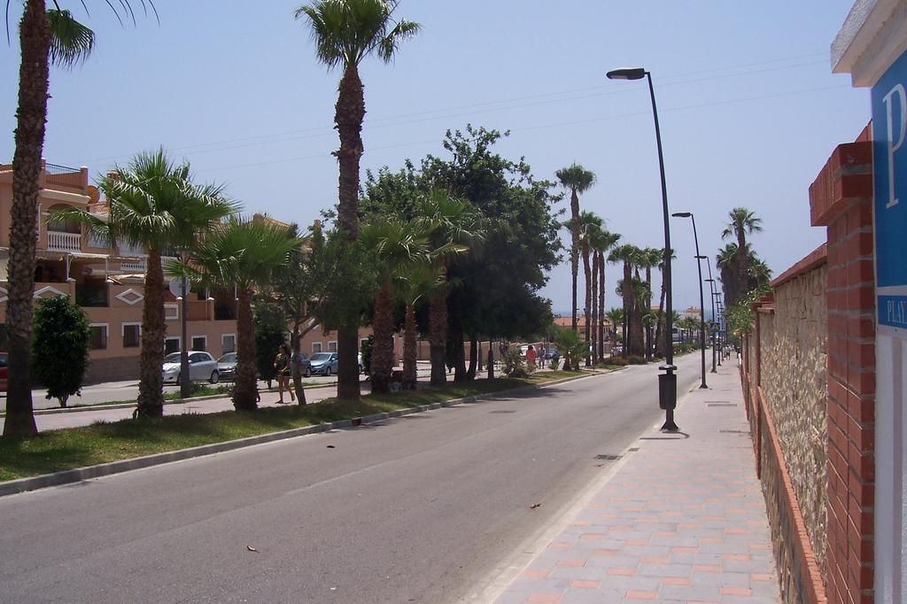 Pensión Nomphosumus La Cala Del Moral Exterior foto